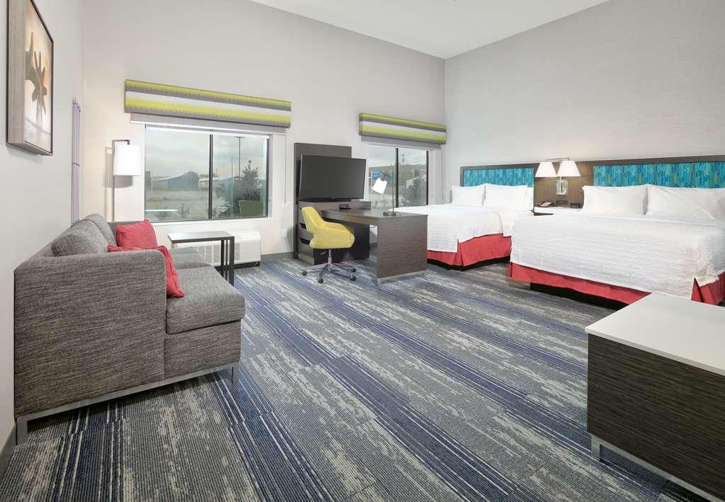 Hampton Inn & Suites 달하트 객실 사진
