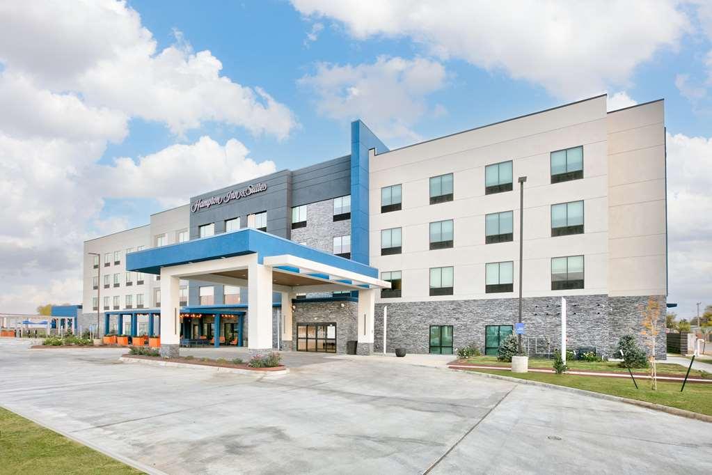 Hampton Inn & Suites 달하트 외부 사진